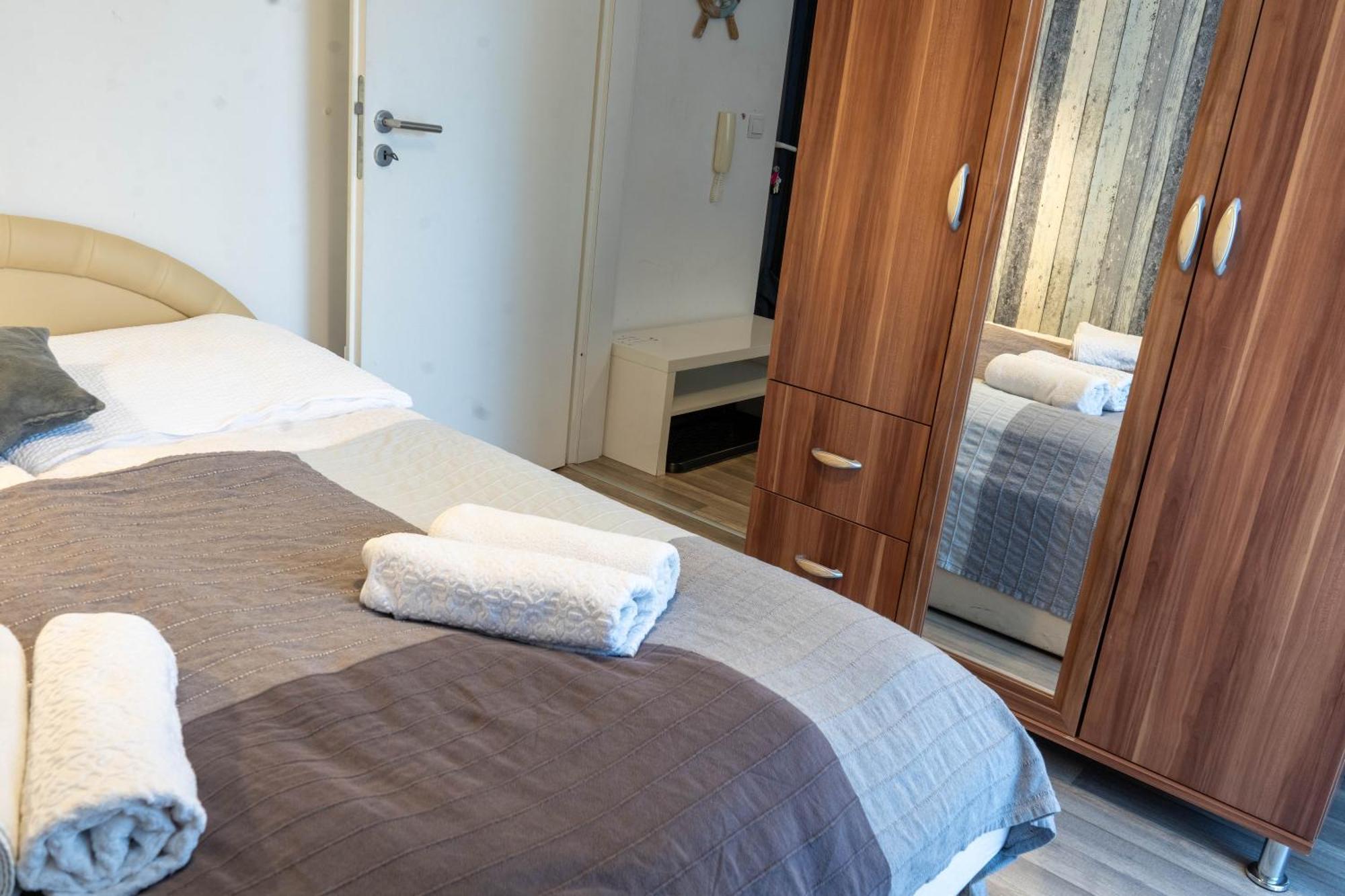 Cac Wellness Apartment Siofok Bagian luar foto