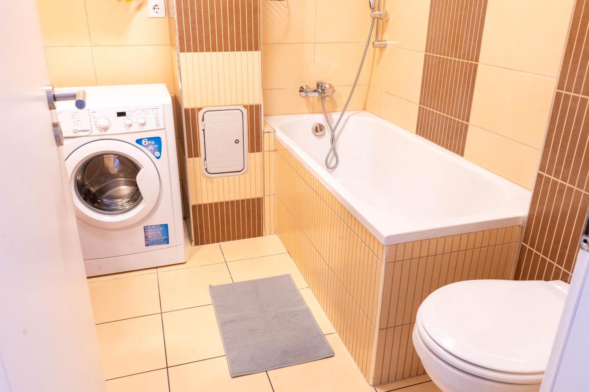 Cac Wellness Apartment Siofok Bagian luar foto